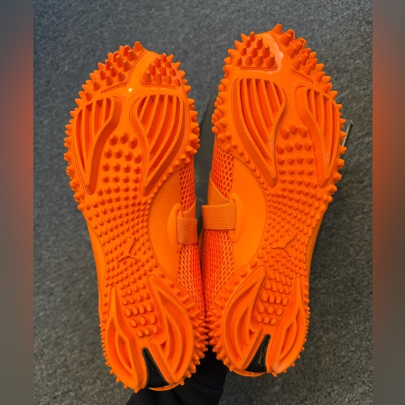 Mostro - Picture 8 of 9